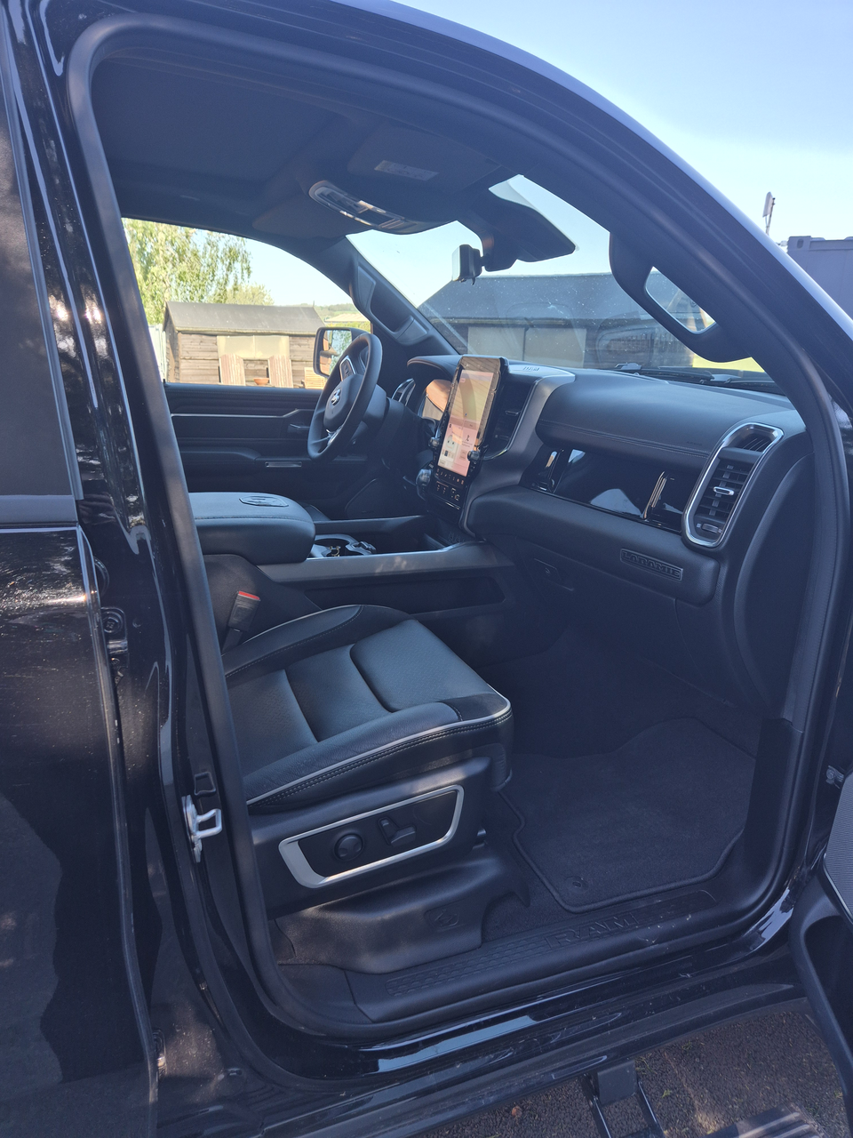 Ram 1500 - Photo
