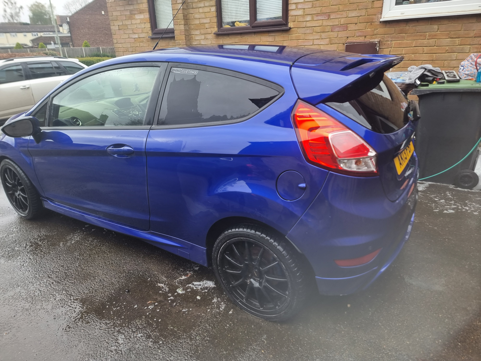 Ford Fiesta - Photo