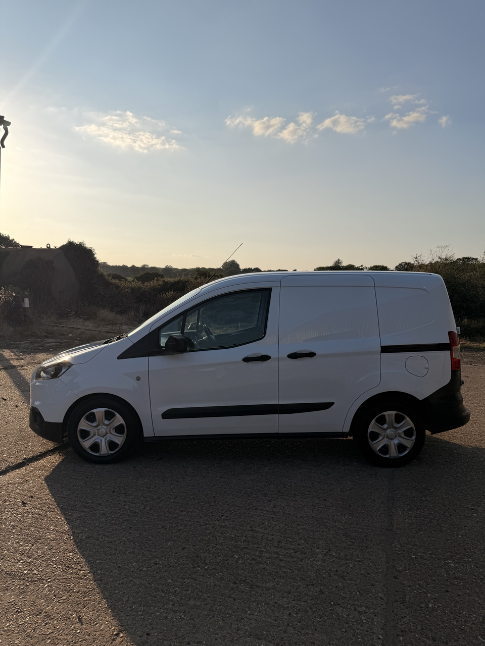 Ford Transit Courier - Photo