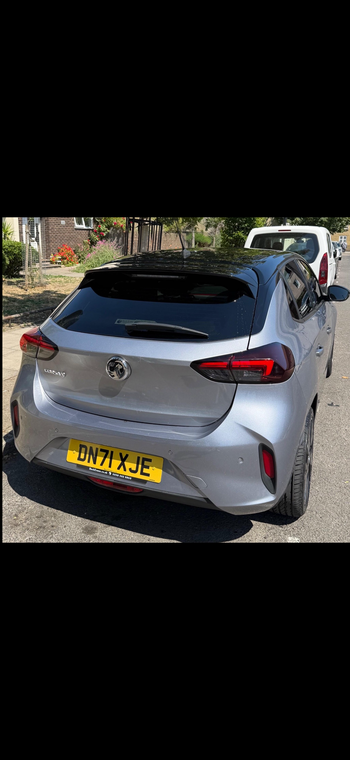 Vauxhall Corsa E SRI Premium - Photo