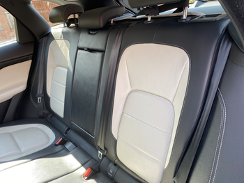 Jaguar F-Pace R-Sport AWD D Auto - Photo