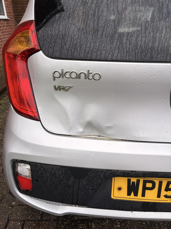 Kia Picanto - Photo