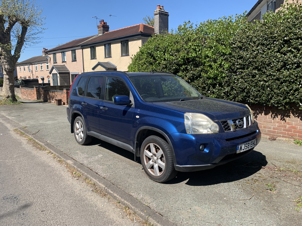 Nissan X-Trail - Photo