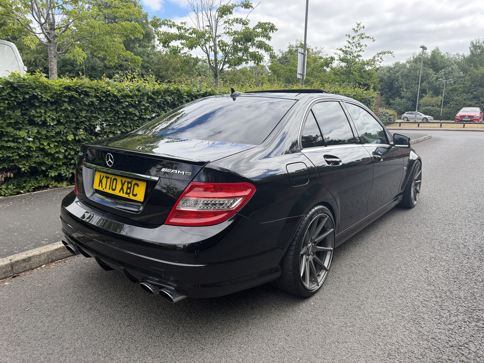 Mercedes-Benz C - Photo