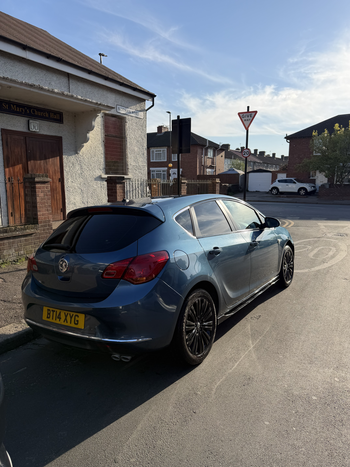 Vauxhall Astra - Photo